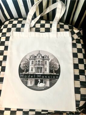 2026 Model Mansion Graphic tote - Rare Limited Edition Trademark, hot trending